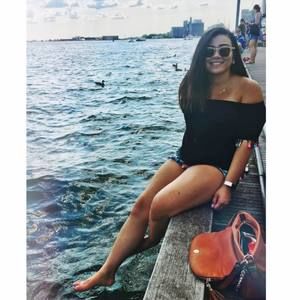 Meet your Posher, Ciria